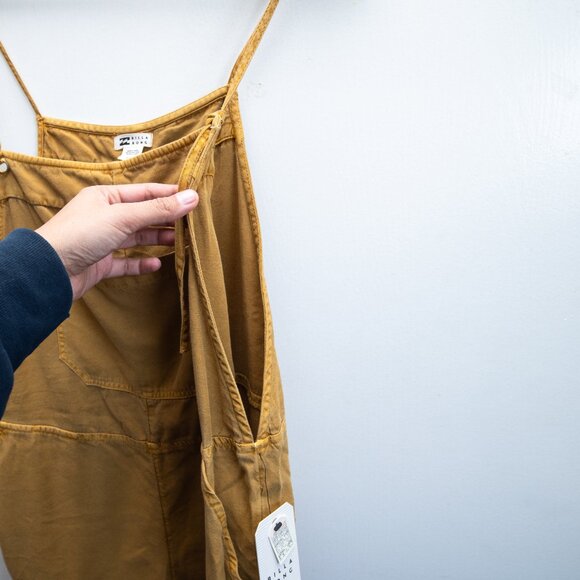 Billabong Women's Short Overalls Romper in Mustard Yellow NWT - Picture 4 of 8